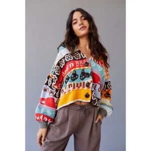 BDG Yellow and Blue Long Sleeve Graphic Sweatshirt